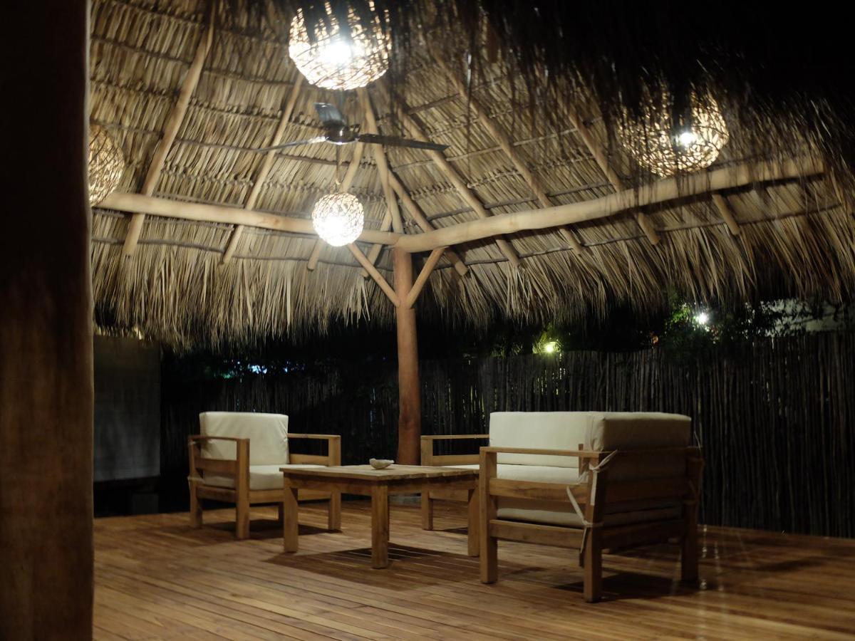 Monoloko Lodge Popoyo Buitenkant foto